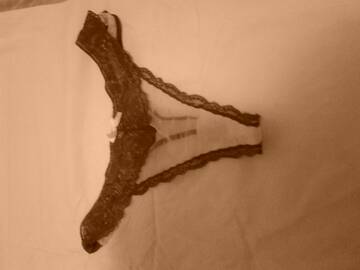 in vendita la mia mutandina...