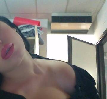 Public Photo of Samantha96