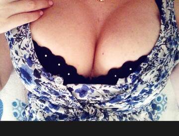 Public Photo of Amanda02